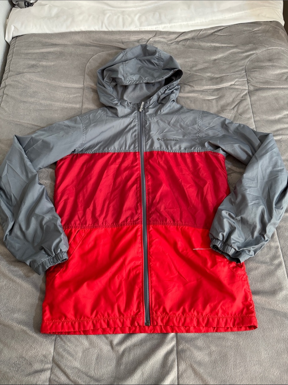 Columbia boys Gray & Red Colorblock Hooded Windbreaker Sz L 14/16